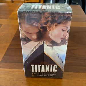 VHS - Titanic - Rare Boxed Set
